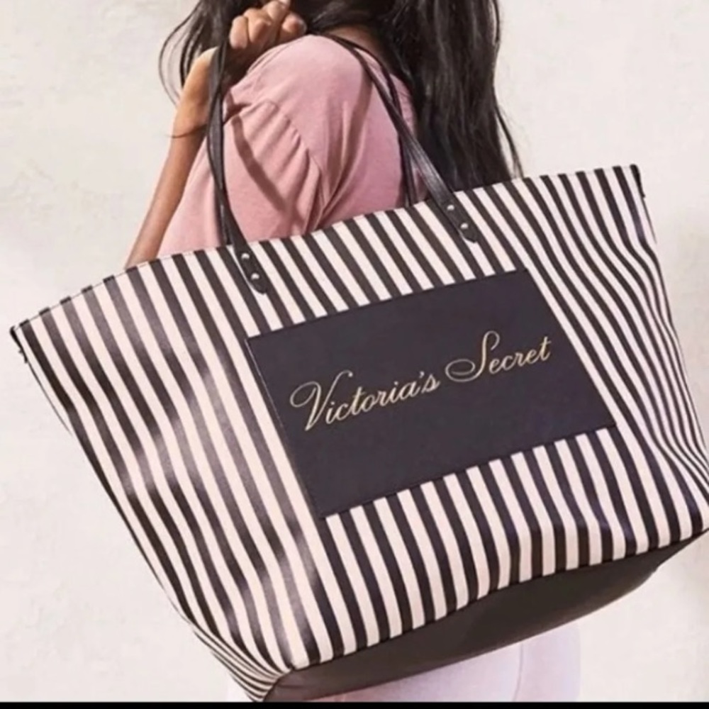 NWT Victoria’s Secret Tote Bag